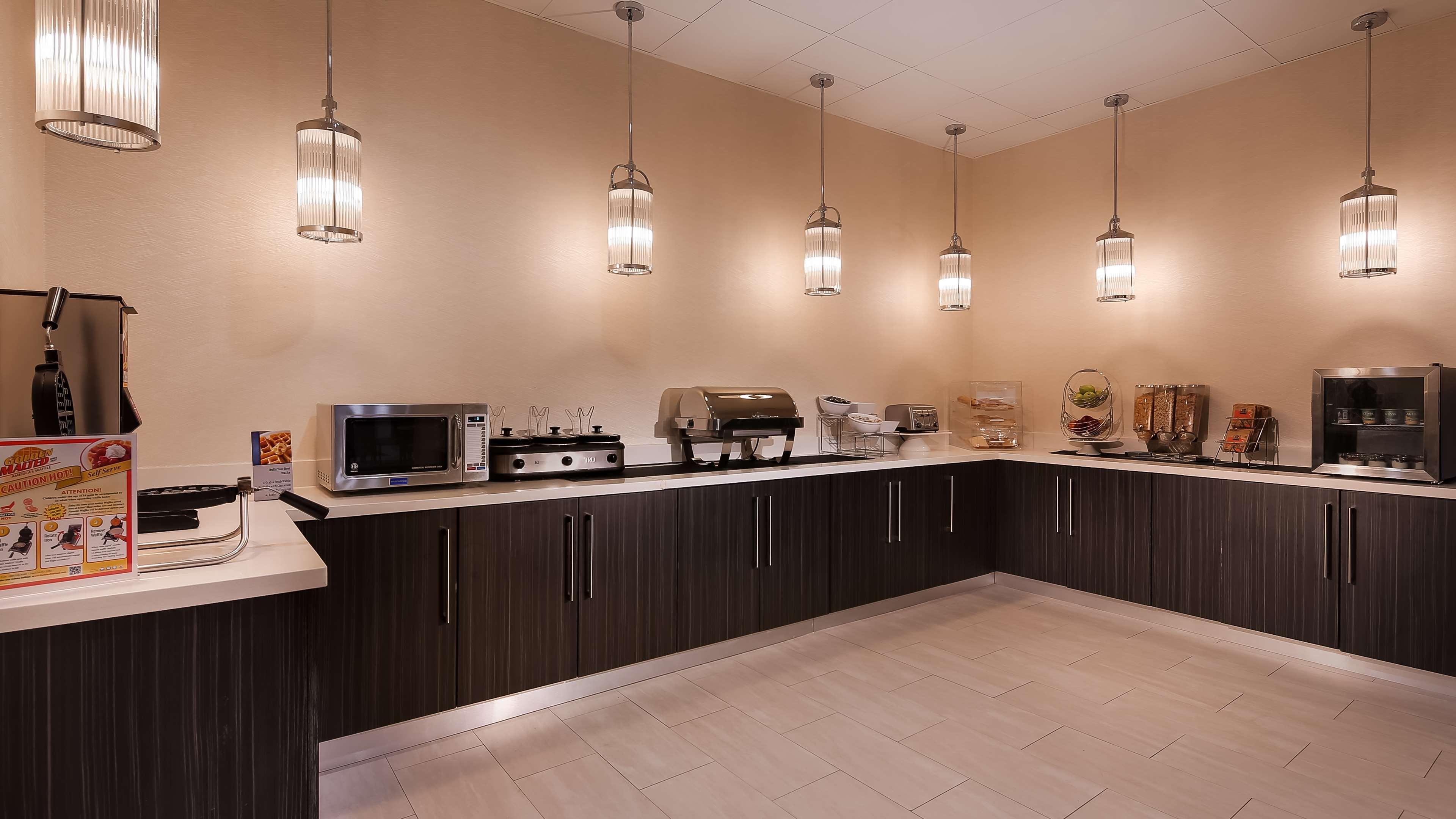 Best Western Plus Lonoke Hotel Экстерьер фото
