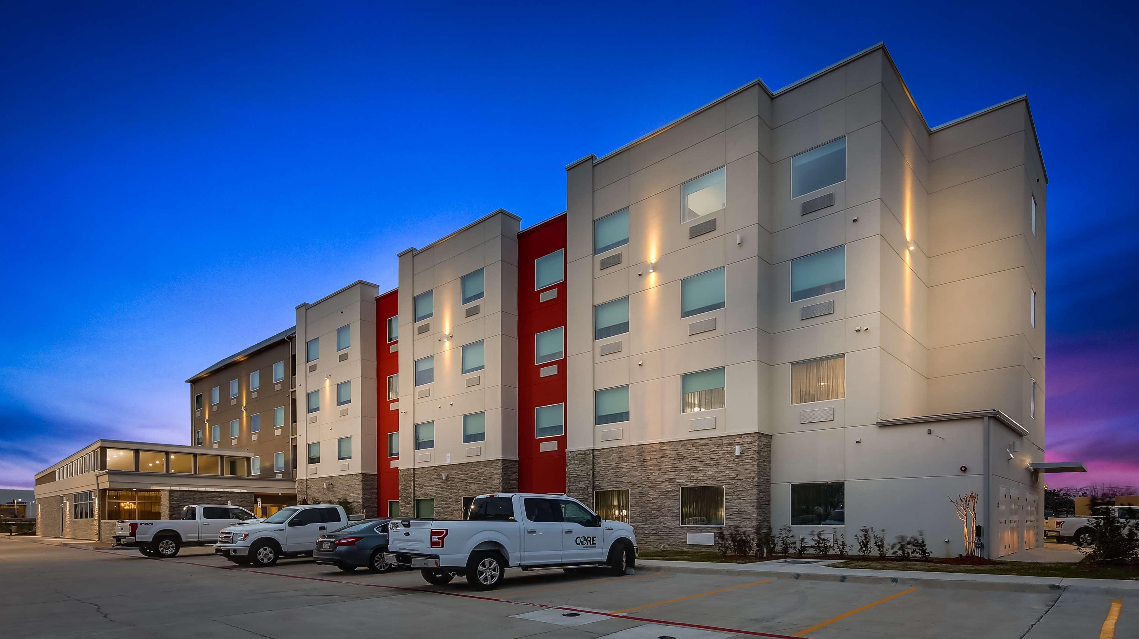 Best Western Plus Lonoke Hotel Экстерьер фото