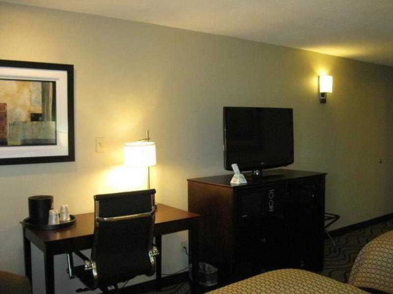 Best Western Plus Lonoke Hotel Номер фото